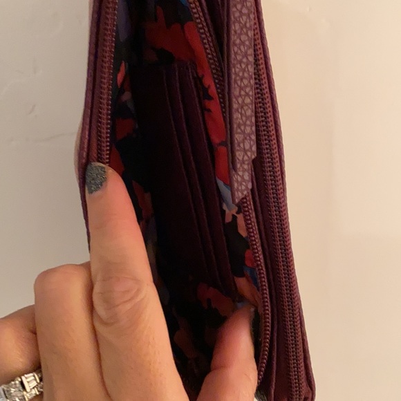 Nine West clutch - Picture 5 of 7